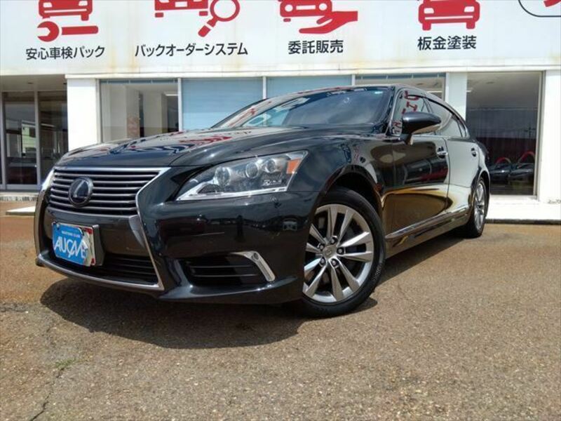 LEXUS　LS