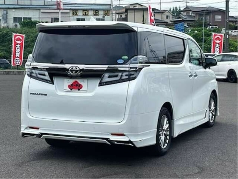 VELLFIRE-2