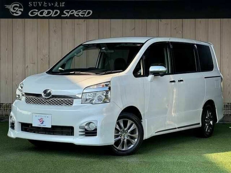 TOYOTA　VOXY