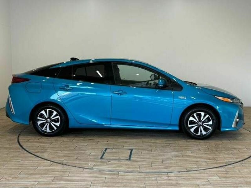 PRIUS PHV-15