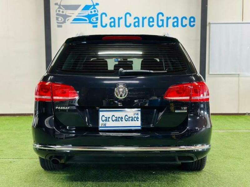 PASSAT VARIANT-8