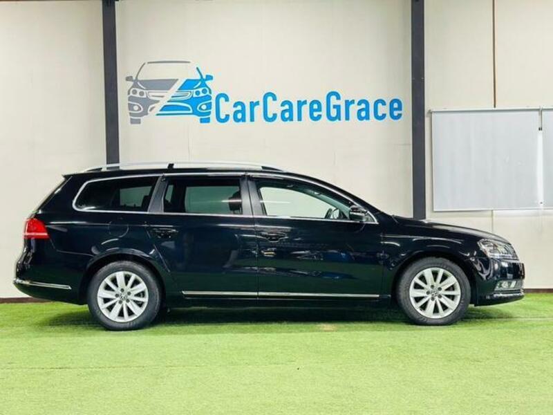 PASSAT VARIANT-11