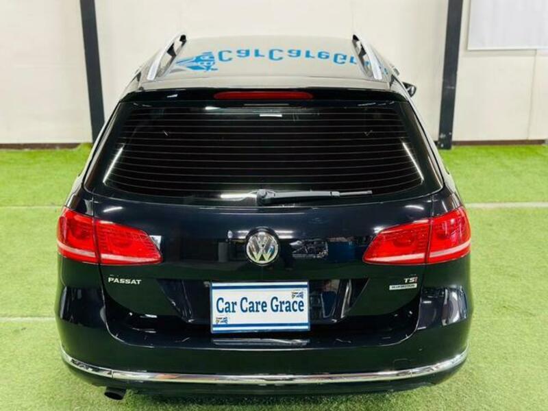 PASSAT VARIANT-9