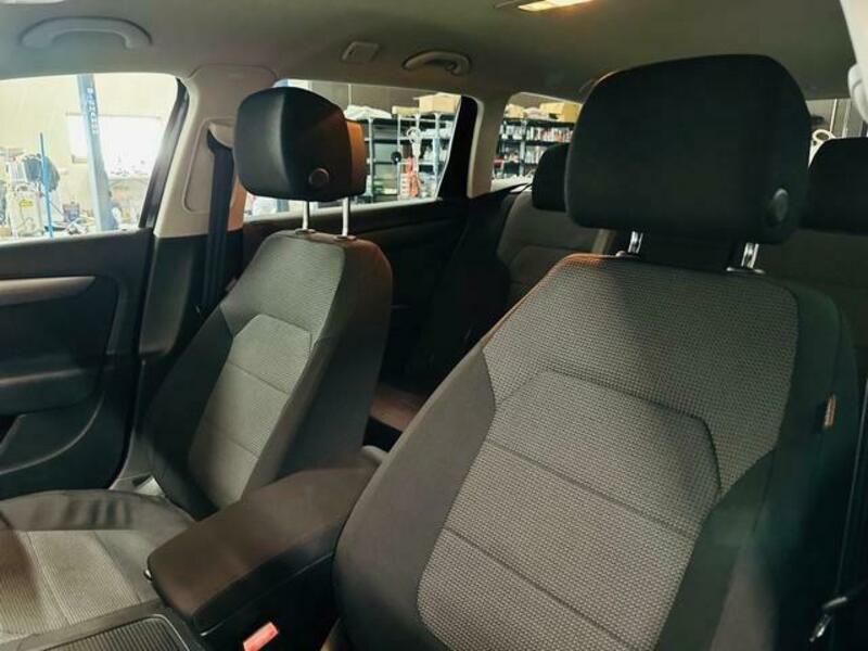 PASSAT VARIANT-17