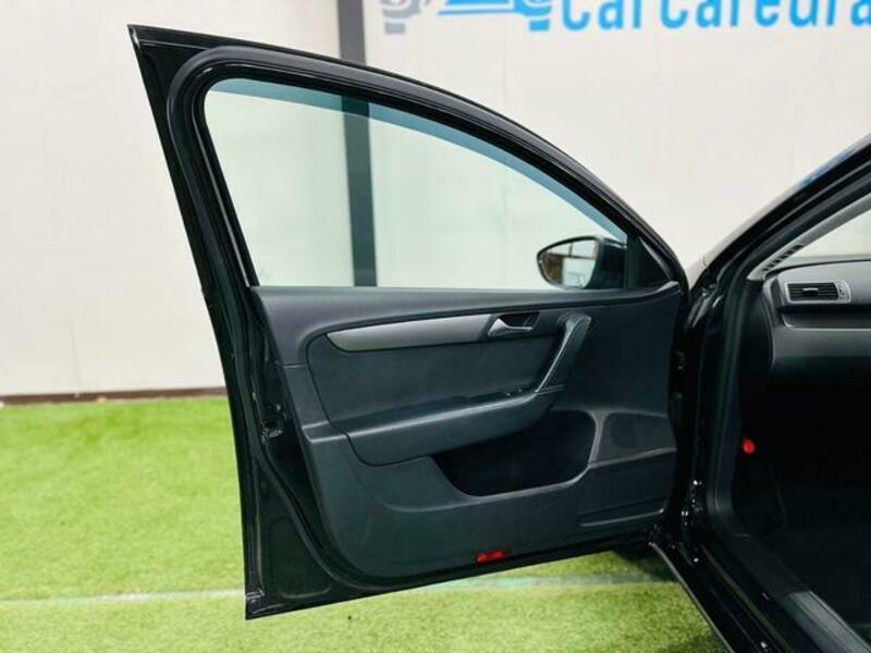 PASSAT VARIANT-15