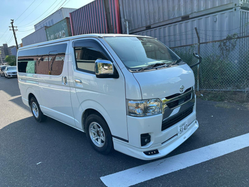 HIACE VAN-1