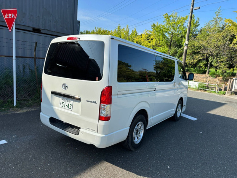 HIACE VAN-11