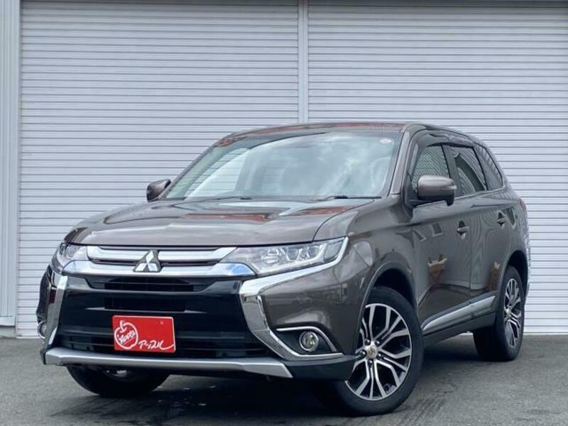 MITSUBISHI　OUTLANDER