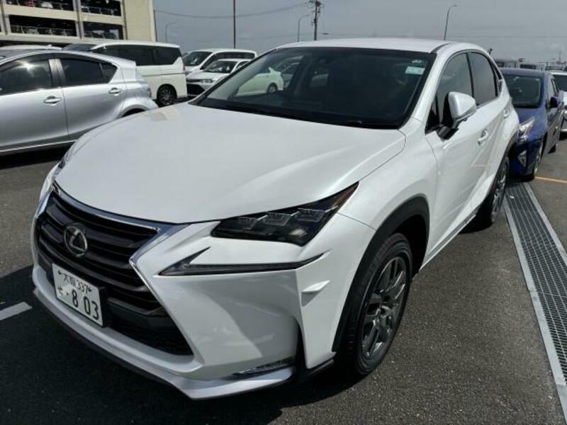 LEXUS　NX