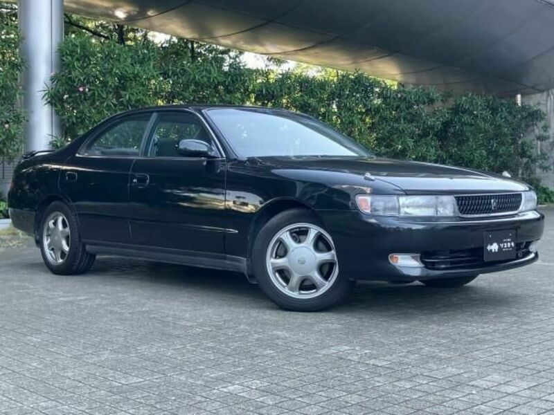 TOYOTA　CHASER