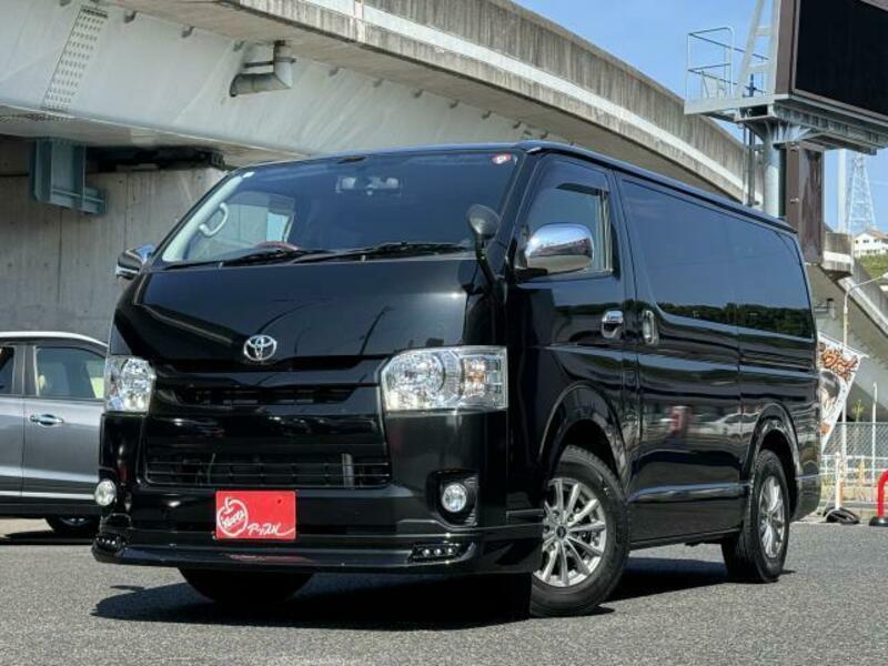 TOYOTA　Regiusace Van