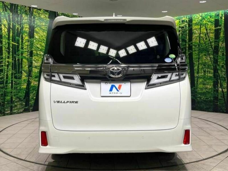 VELLFIRE-16