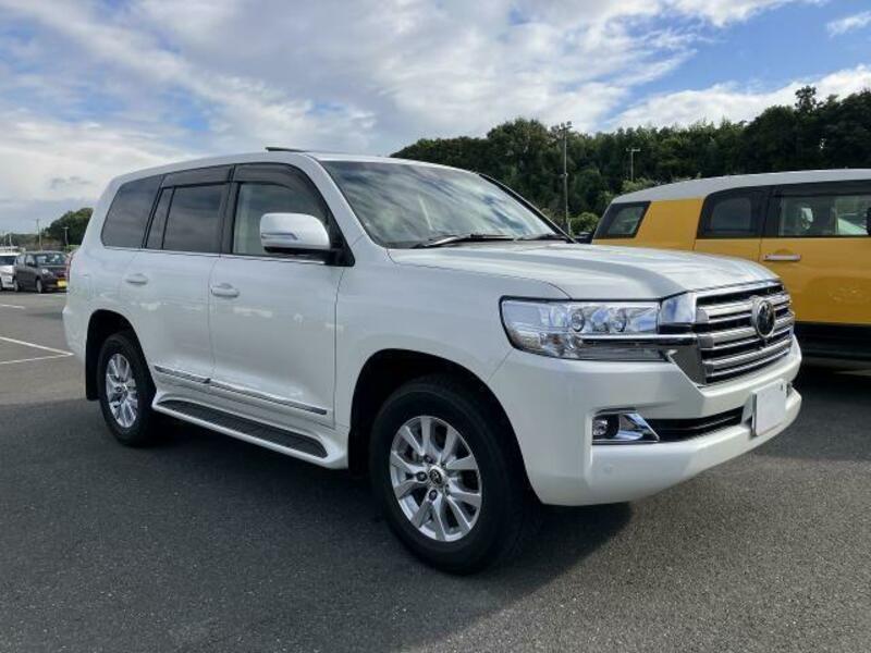 TOYOTA　LAND CRUISER