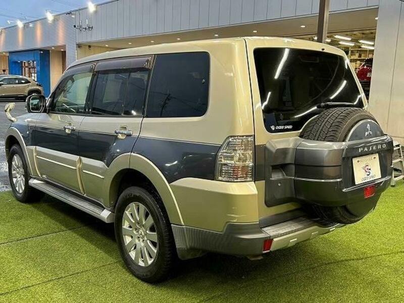 PAJERO-16