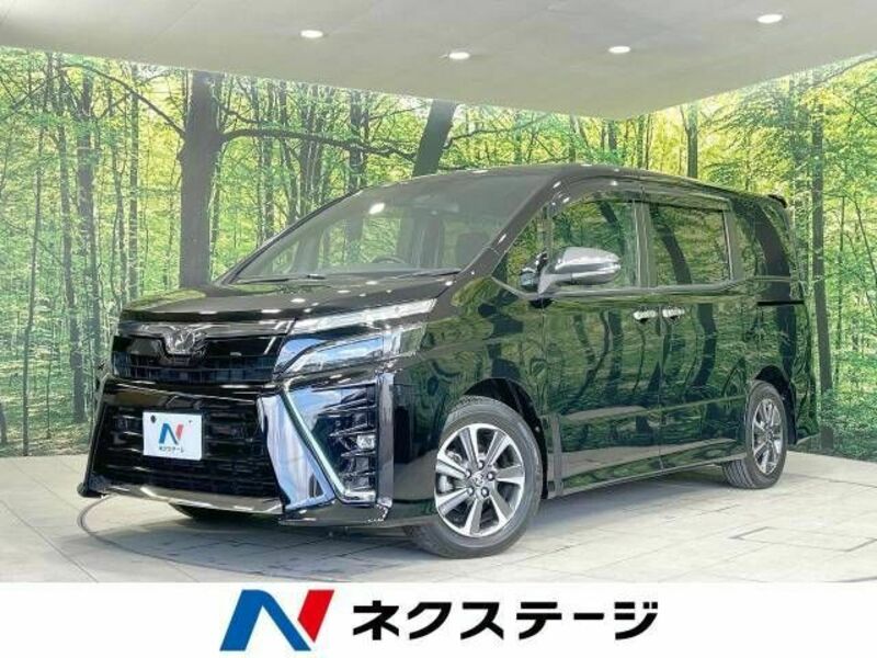 TOYOTA　VOXY