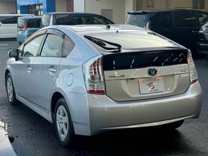 PRIUS-14