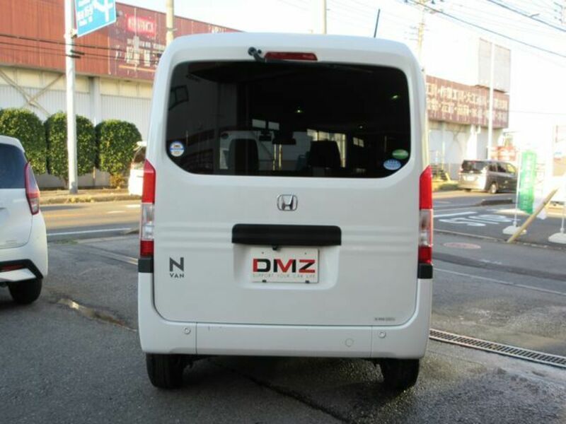 N-VAN-3