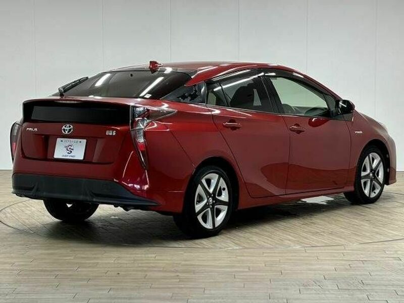 PRIUS-15