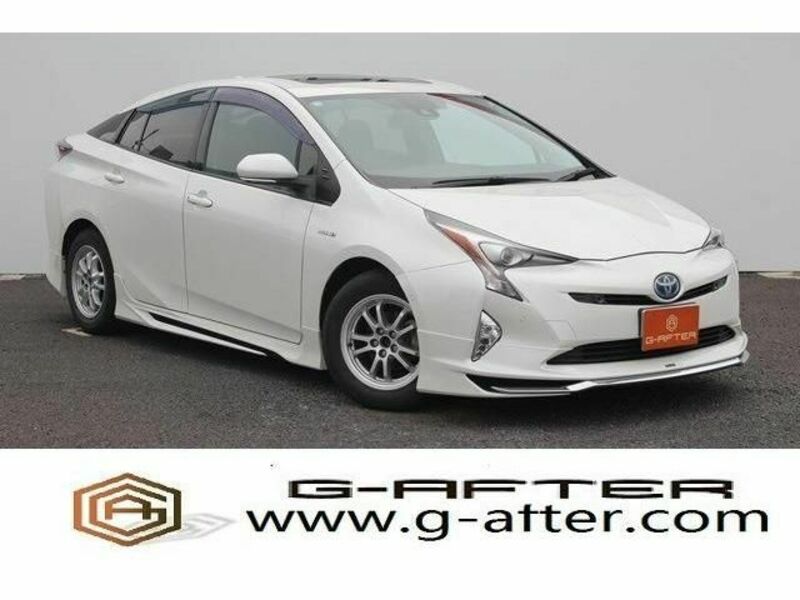 TOYOTA　PRIUS