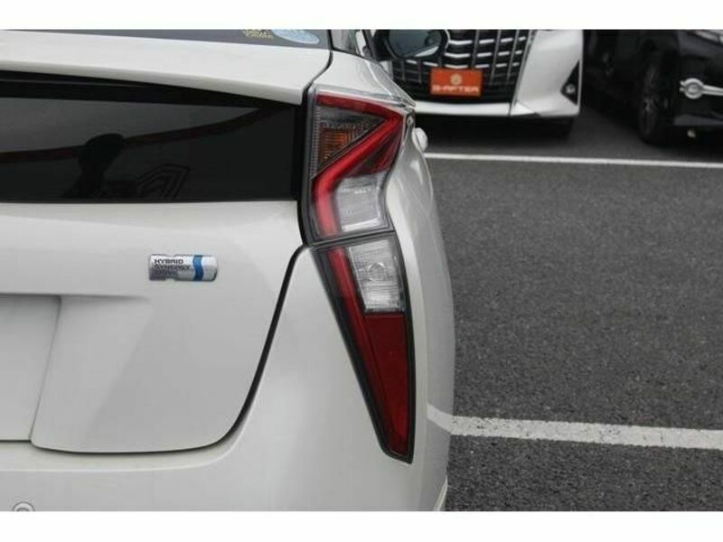 PRIUS-7