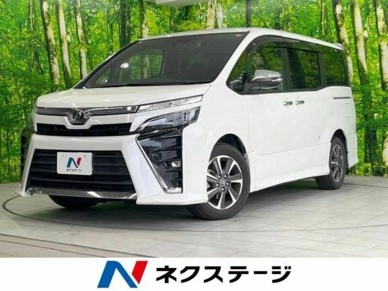 TOYOTA　VOXY