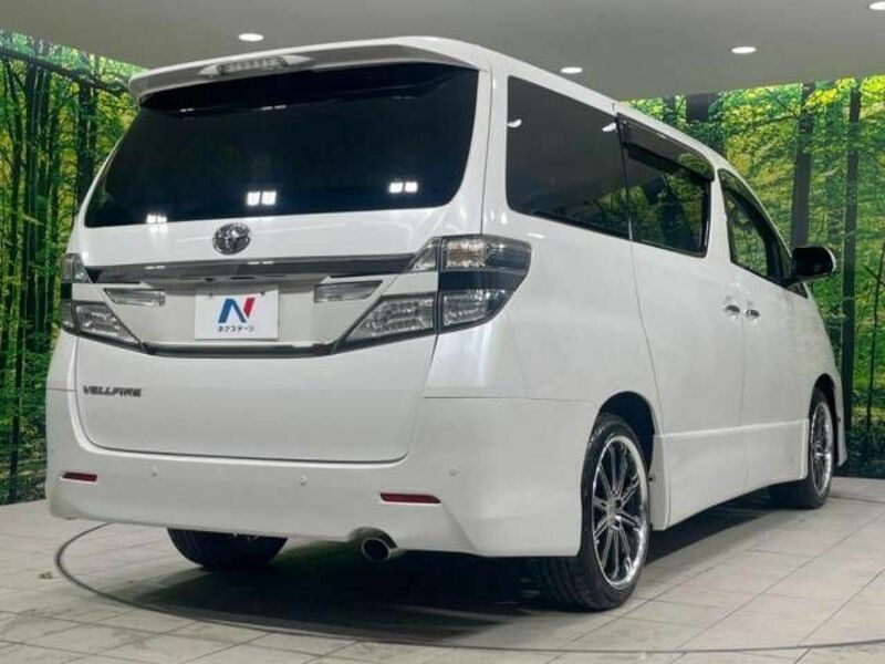 VELLFIRE-17