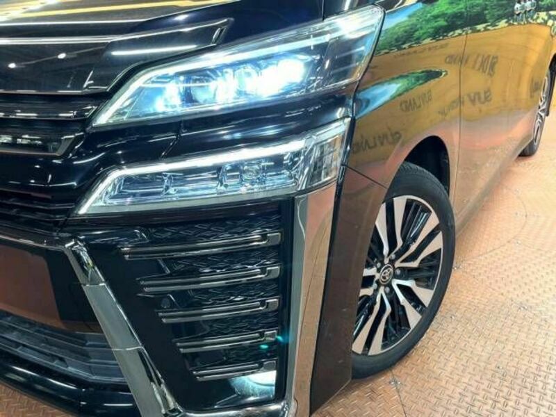 VELLFIRE-15