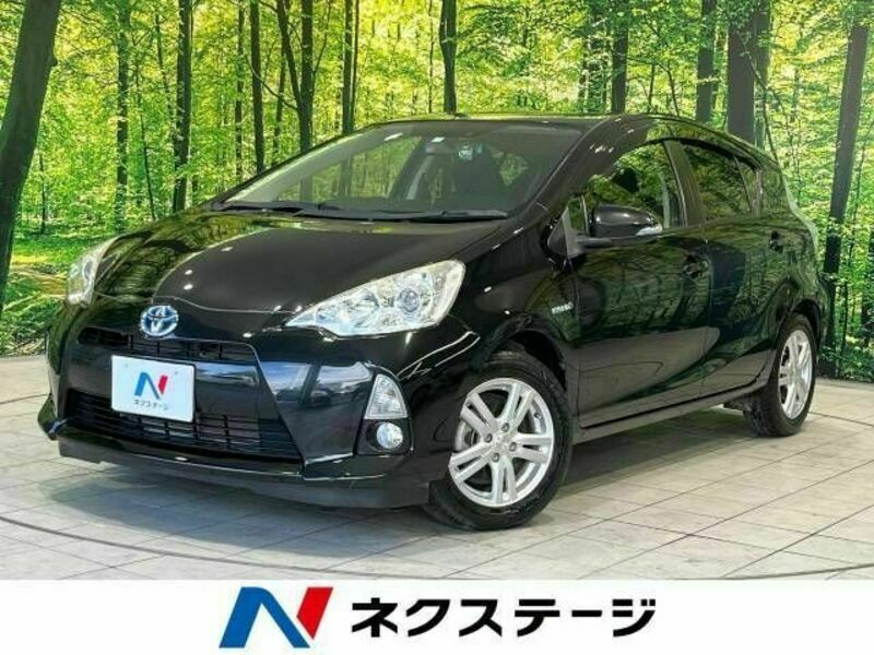 TOYOTA　AQUA