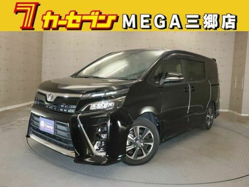 TOYOTA　VOXY