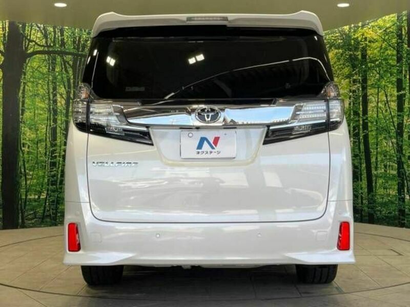 VELLFIRE-16