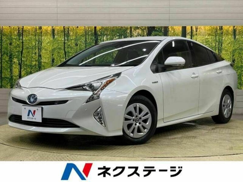 TOYOTA　PRIUS