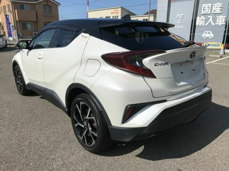 C-HR-7