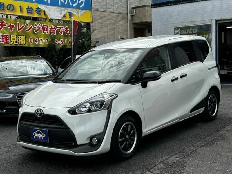 TOYOTA　SIENTA