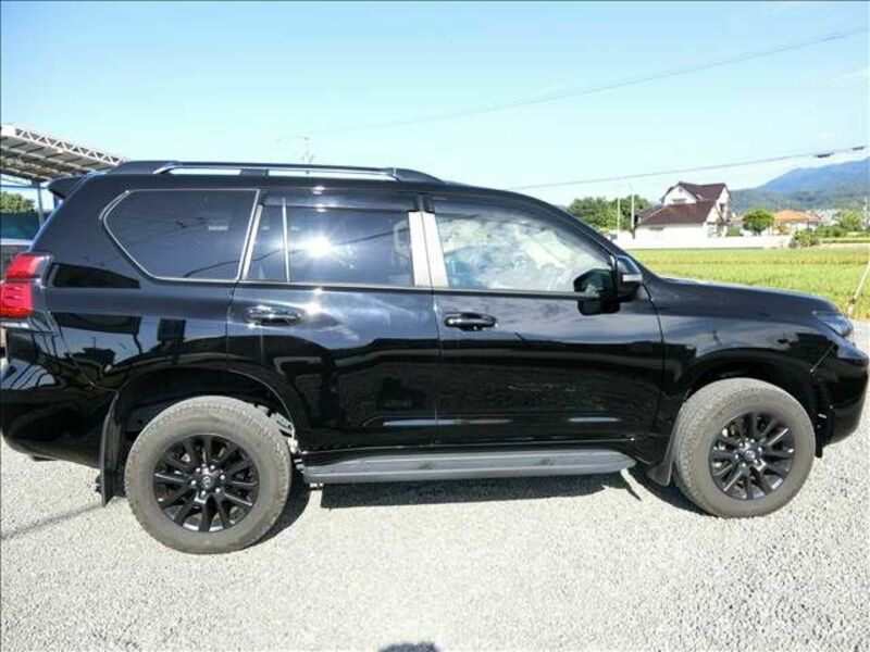 LAND CRUISER PRADO-7