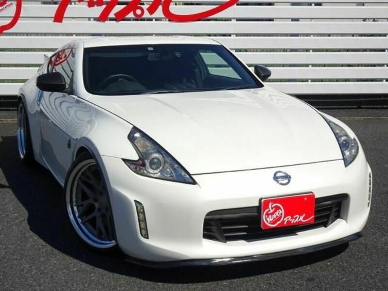 FAIRLADY Z-9