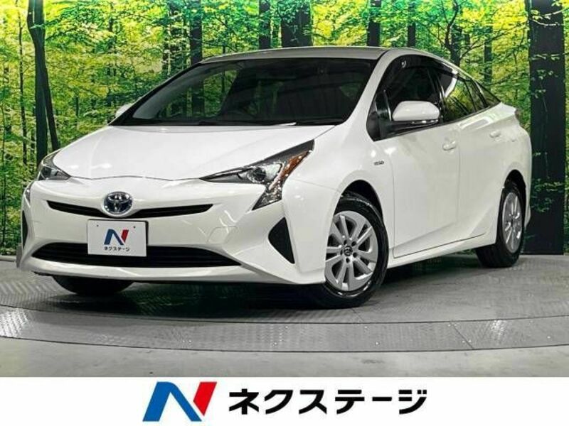 TOYOTA　PRIUS