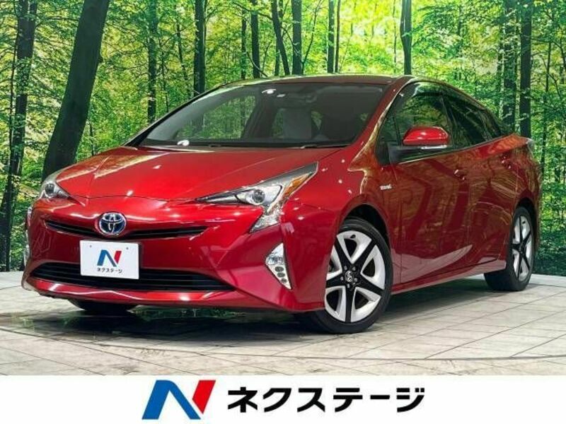 TOYOTA　PRIUS