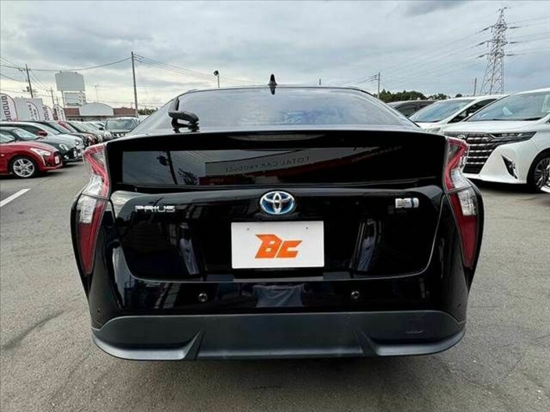 PRIUS-13