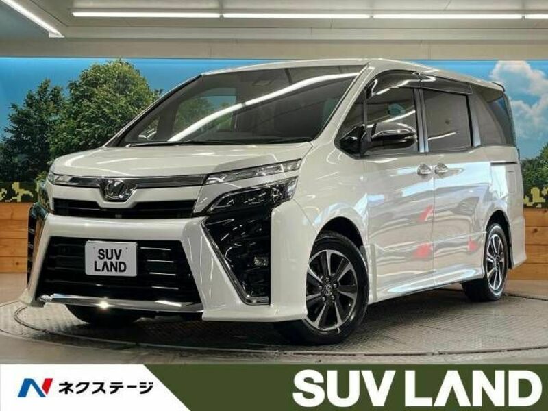 TOYOTA　VOXY