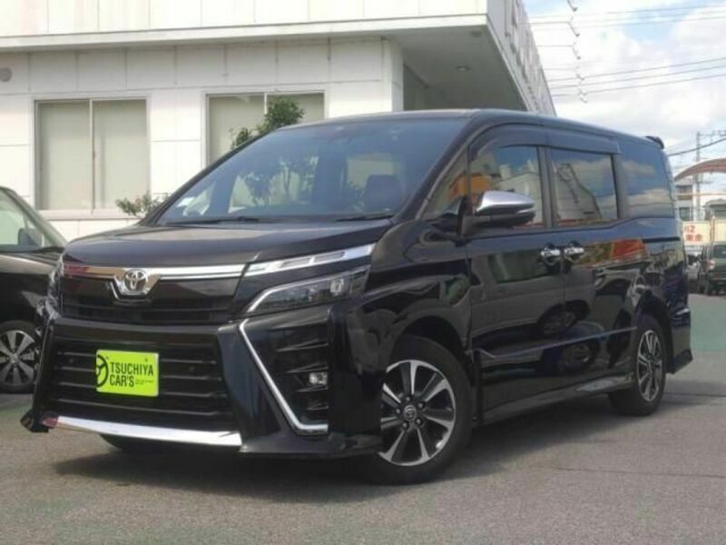 TOYOTA　VOXY