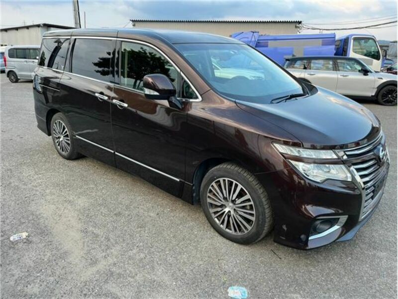 NISSAN　ELGRAND