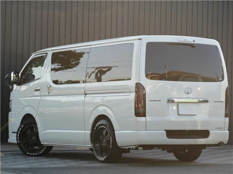 HIACE VAN-1