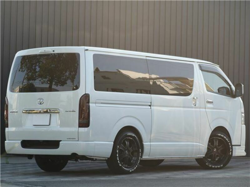 HIACE VAN-11