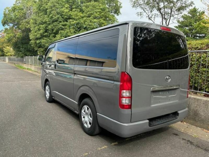 HIACE VAN-1