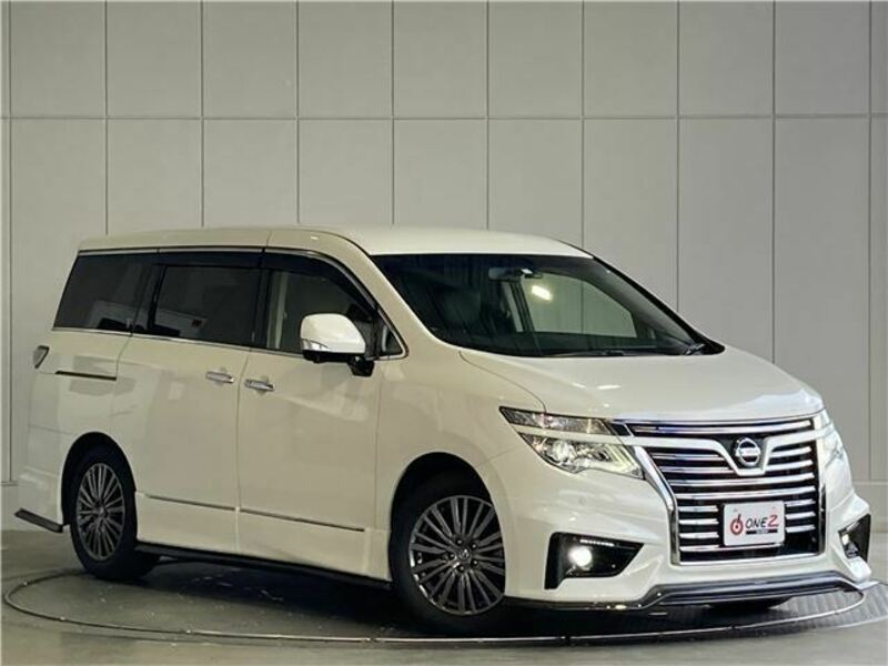 NISSAN　ELGRAND