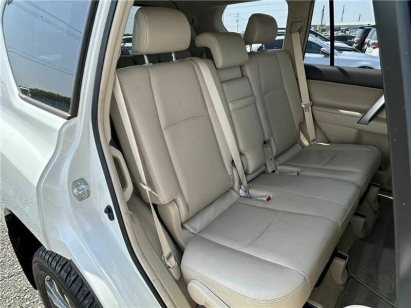 LAND CRUISER PRADO-8