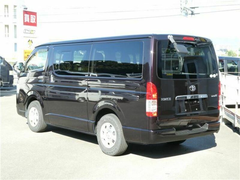 HIACE VAN-33