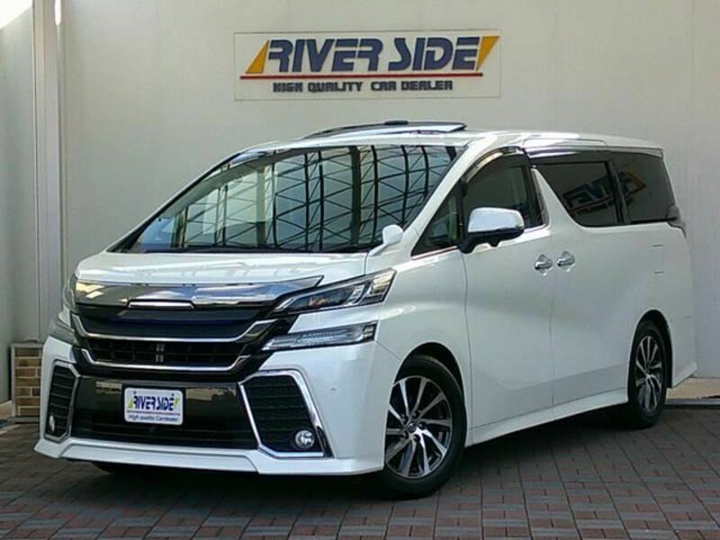 TOYOTA　VELLFIRE