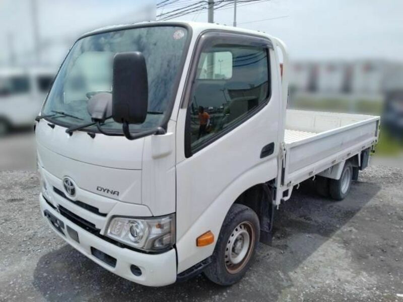 TOYOTA　DYNA