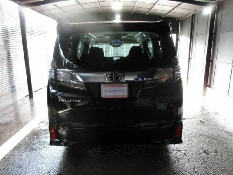 VELLFIRE-5